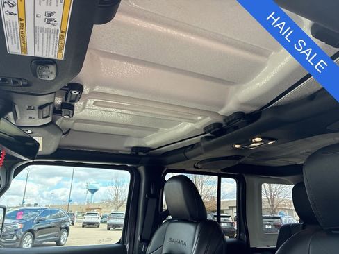 Used 2021 Jeep Wrangler Unlimited Sahara w/ Cold Weather Group AWD/4WD image 36