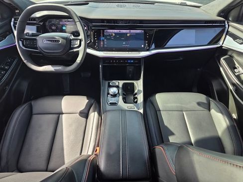Used 2024 Jeep Wagoneer Launch Edition AWD/4WD image 13