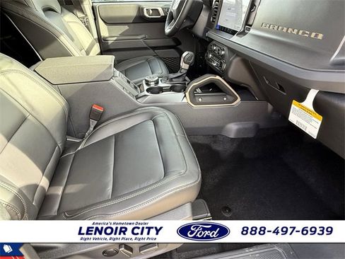 New 2025 Ford Bronco Badlands image 16