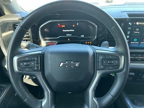 Used 2023 Chevrolet Silverado 1500 LT Trail Boss w/ LT Trail Boss Premium Package AWD/4WD image 2