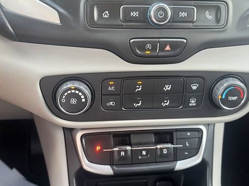 Used 2024 GMC Terrain SLE AWD/4WD image 21