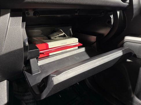 Used 2022 Toyota Tacoma TRD Off-Road w/ Technology Package image 26