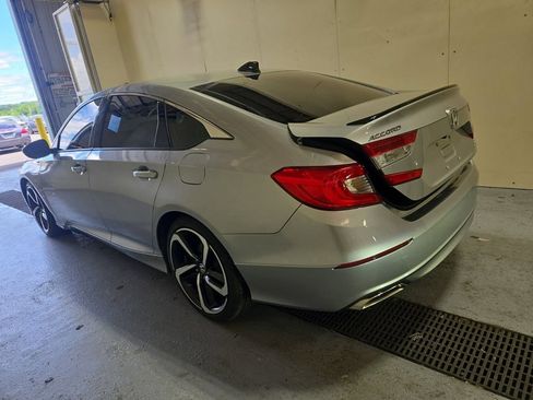 Used 2021 Honda Accord Sport Special Edition image 4