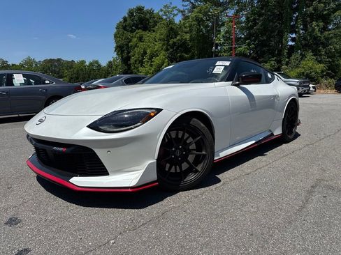 Used 2024 Nissan Z NISMO w/ Floor Mat Package RWD image 1