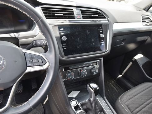 Used 2024 Volkswagen Tiguan S w/ MDO Package, Three-Row FWD image 8