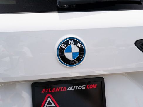 Used 2024 BMW iX xDrive50 w/ Sport Package AWD/4WD image 18