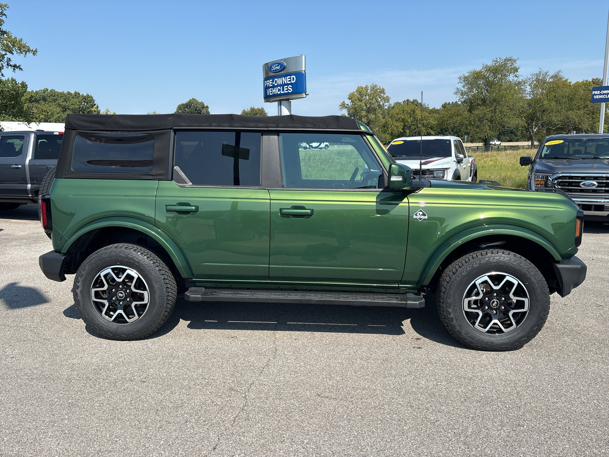 Certified 2022 Ford Bronco Outer Banks AWD/4WD image 4