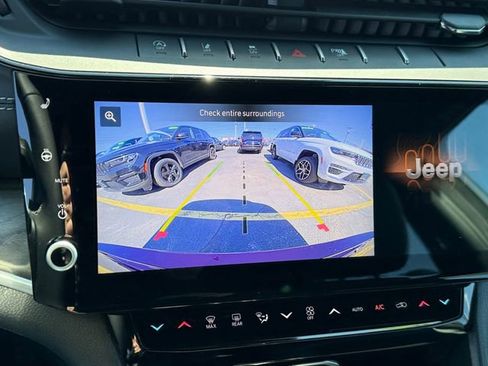 New 2026 Jeep Grand Cherokee Altitude AWD/4WD image 19