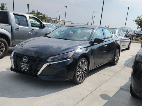 Certified 2023 Nissan Altima 2.5 SL AWD/4WD image 1