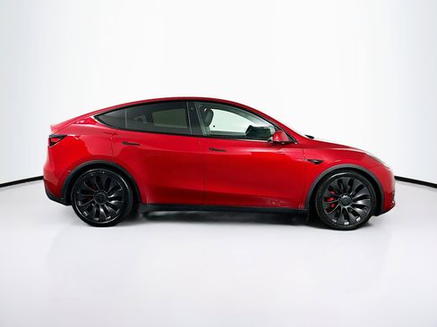Used 2021 Tesla Model Y Performance image 10