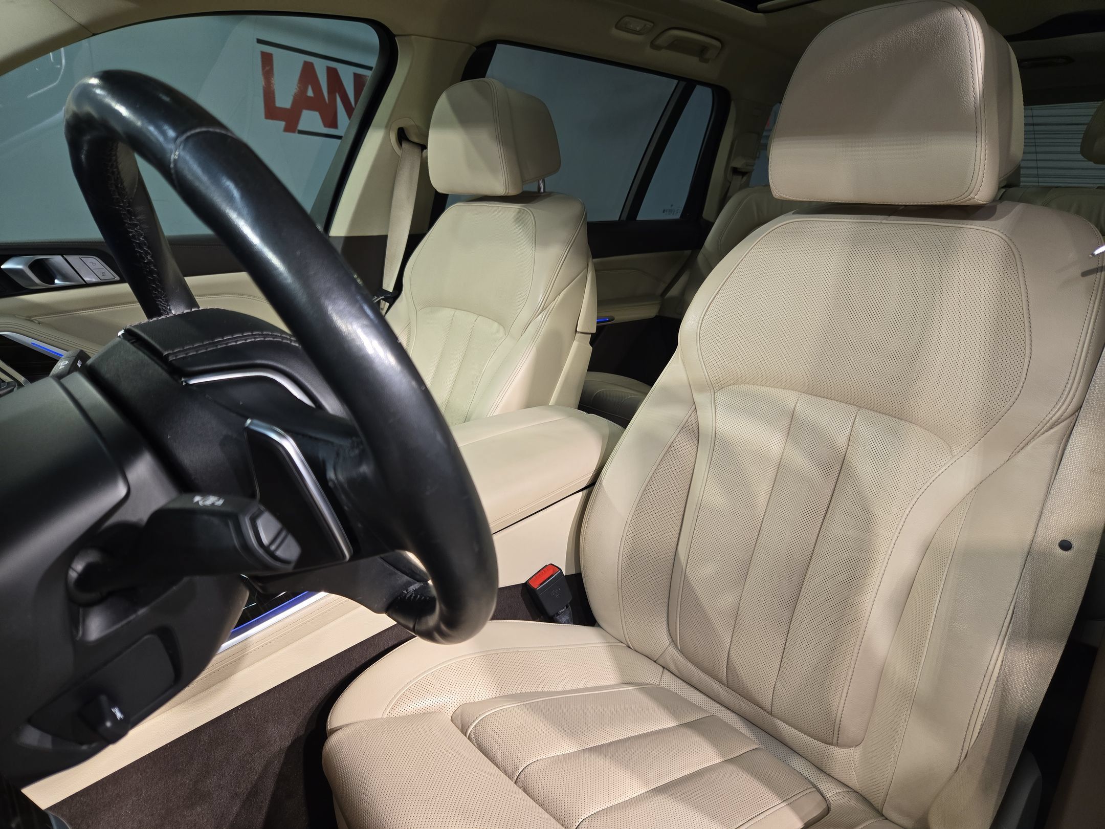 Used 2019 BMW X7 xDrive40i w/ Premium Package AWD/4WD image 24