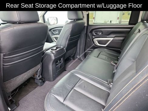 Used 2018 Nissan Titan SL image 26