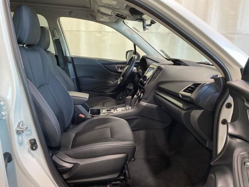 Used 2023 Subaru Forester Premium AWD/4WD image 6