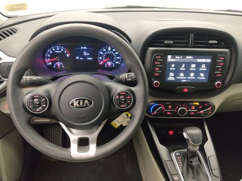 Used 2021 Kia Soul LX FWD image 22
