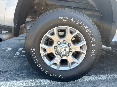 Used 2022 RAM 2500 Laramie AWD/4WD image 12