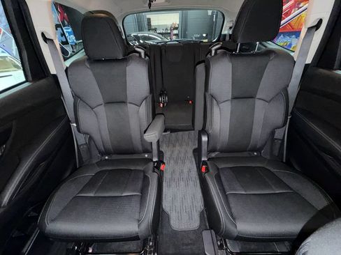 Used 2023 Subaru Ascent Premium w/ Convenience Package AWD/4WD image 33
