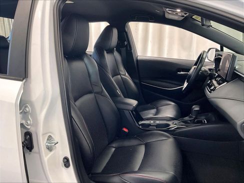 Used 2025 Toyota Corolla SE image 11