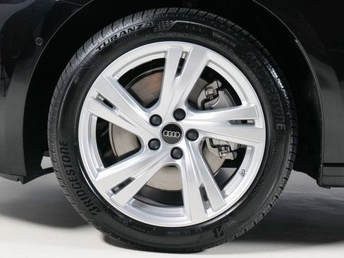 Used 2025 Audi A5 2.0T Premium Plus w/ Premium Plus AWD/4WD image 24
