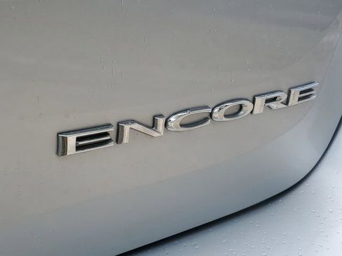 Certified 2022 Buick Encore Preferred w/ Safety Package FWD image 8