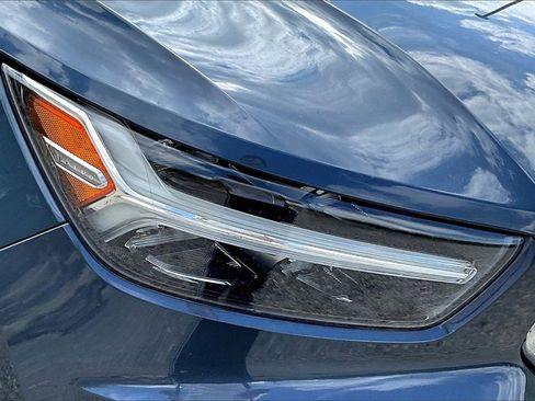 Used 2019 Volvo XC40 T5 Inscription image 28