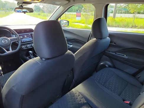 Used 2023 Nissan Kicks SV FWD image 13