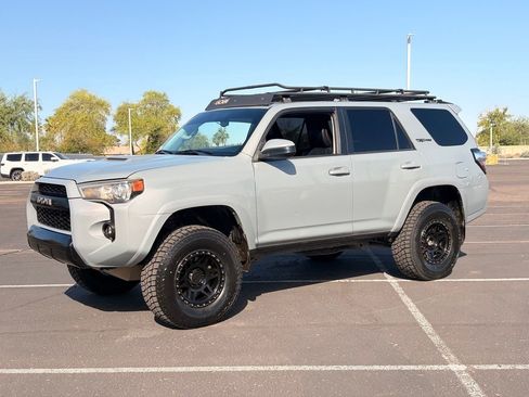 Used 2017 Toyota 4Runner TRD Pro AWD/4WD image 30