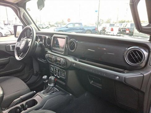 Certified 2022 Jeep Wrangler Unlimited Sport image 11