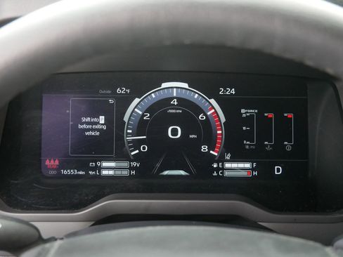 Used 2025 Toyota Tundra Limited w/ TRD Off-Road Package AWD/4WD image 28