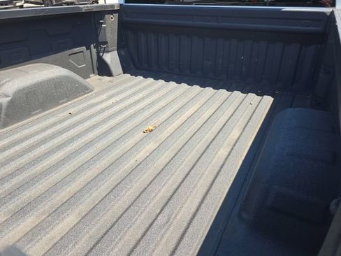 Used 2022 GMC Sierra 1500 SLE RWD image 11