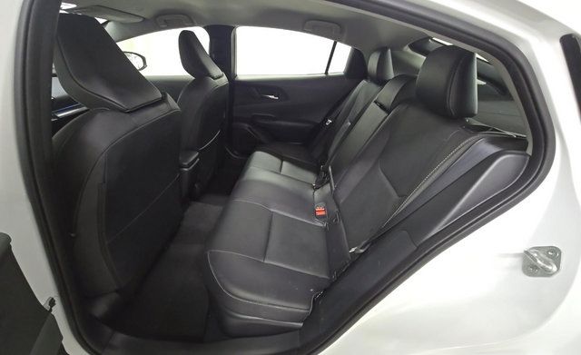 Used 2024 Toyota Prius XLE FWD image 8