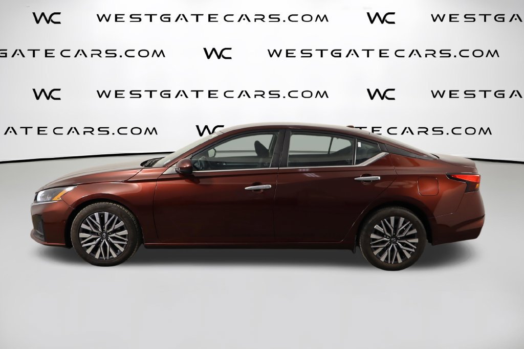 Used 2023 Nissan Altima 2.5 SV FWD image 5