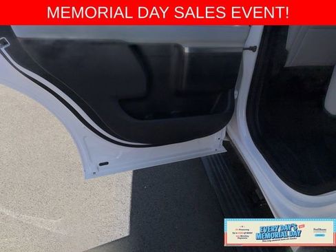 Used 2025 Ford Expedition Platinum w/ Driver's Package AWD/4WD image 19