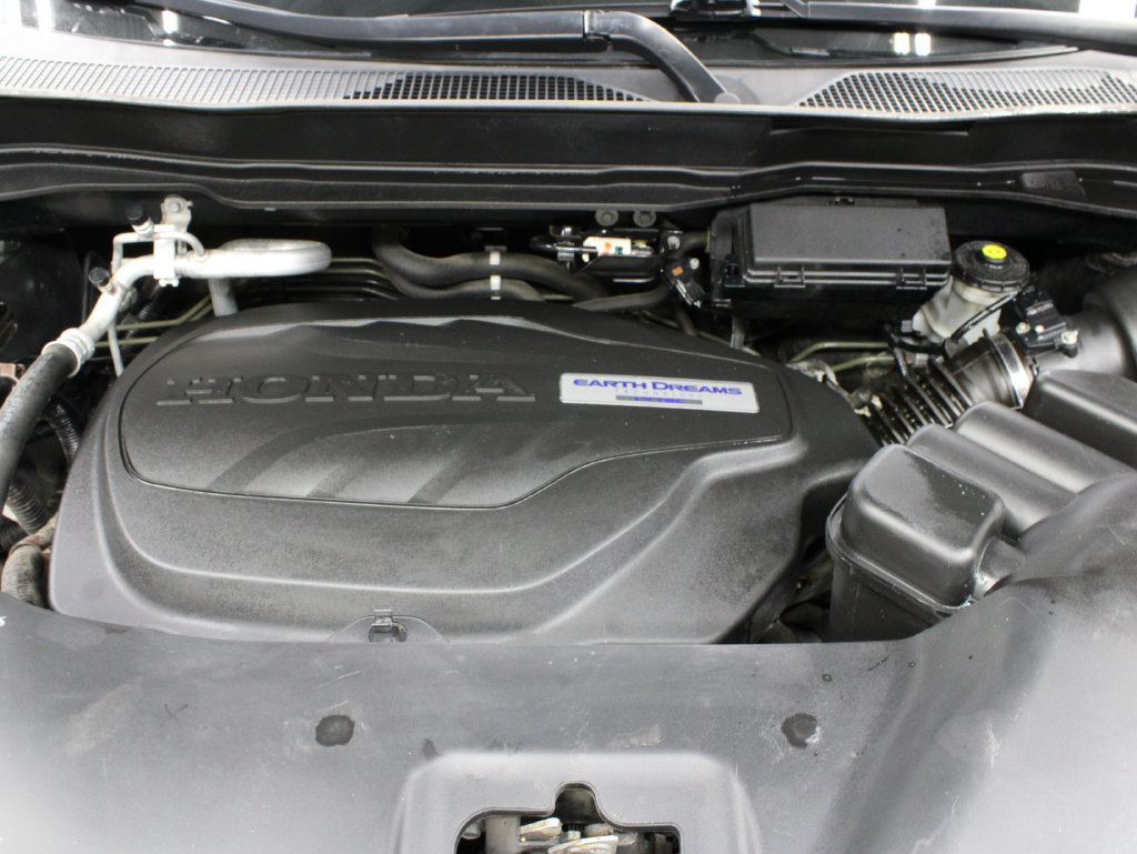 Used 2018 Honda Pilot Touring image 28
