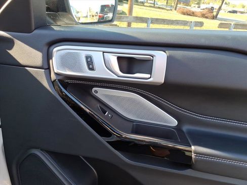 Used 2022 Ford Explorer ST w/ Equipment Group 401A image 17