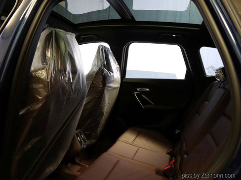 Used 2025 BMW X1 xDrive28i w/ Convenience Package image 13