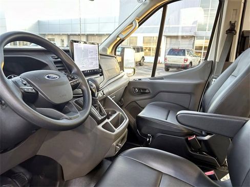 Used 2024 Ford Transit 250 148 High Roof Extended image 17