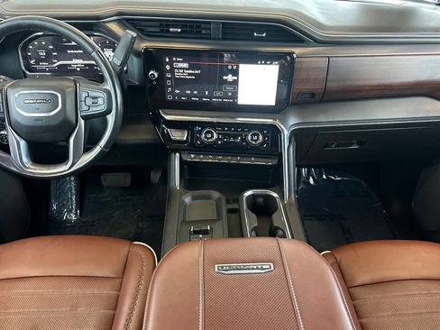 Used 2024 GMC Sierra 2500 Denali Ultimate w/ Max Trailering Package AWD/4WD image 16
