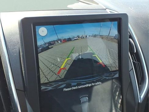 Used 2024 Ford Edge Titanium image 6