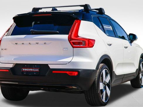 Used 2023 Volvo XC40 Recharge Plus AWD/4WD image 8