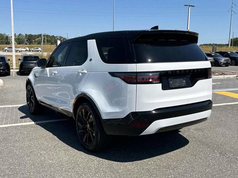 Used 2025 Land Rover Discovery Dynamic SE AWD/4WD image 4