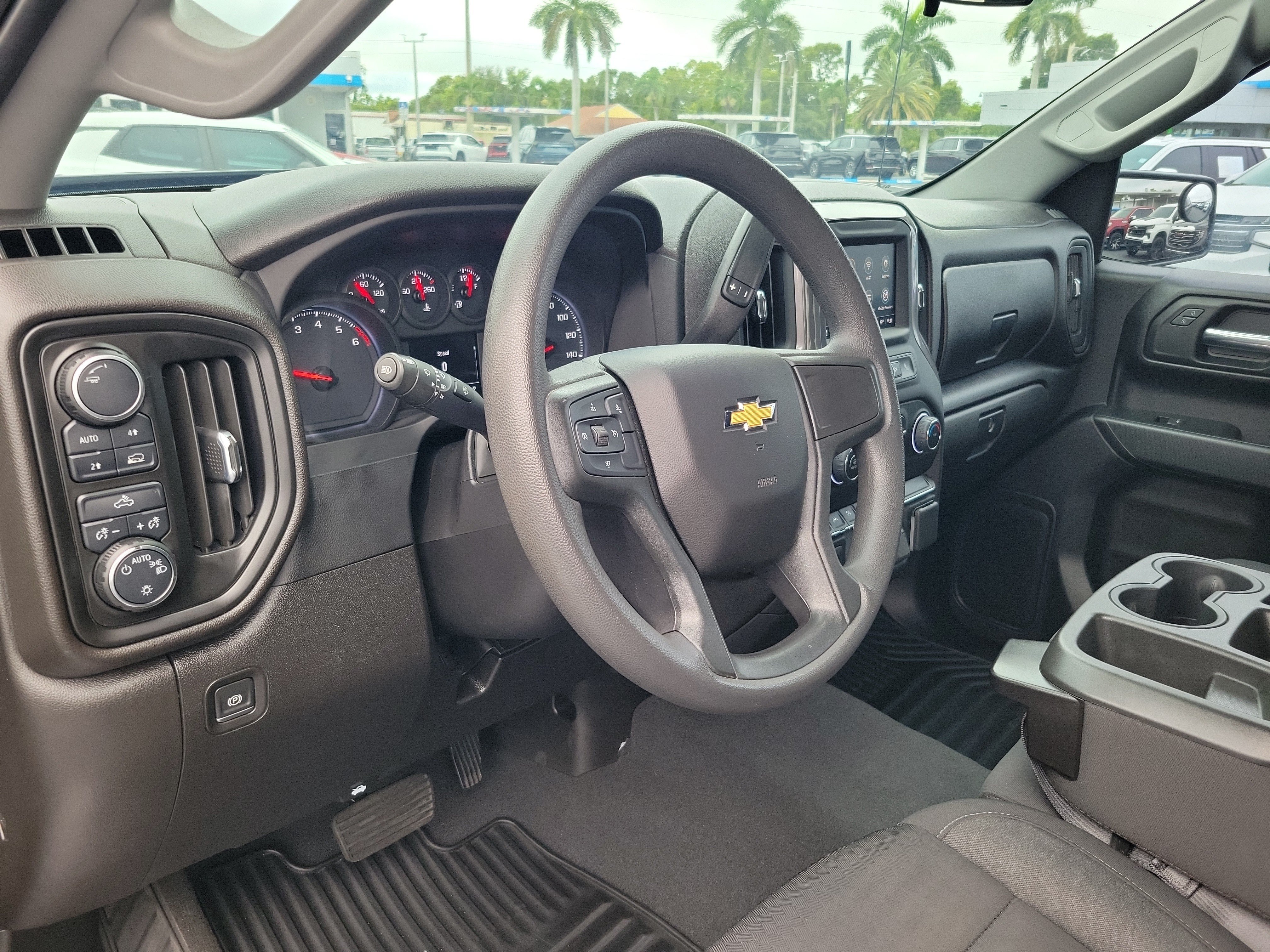 Used 2022 Chevrolet Silverado 1500 Custom AWD/4WD image 16