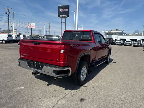 Used 2022 Chevrolet Silverado 2500 LT w/ Convenience Package AWD/4WD image 5
