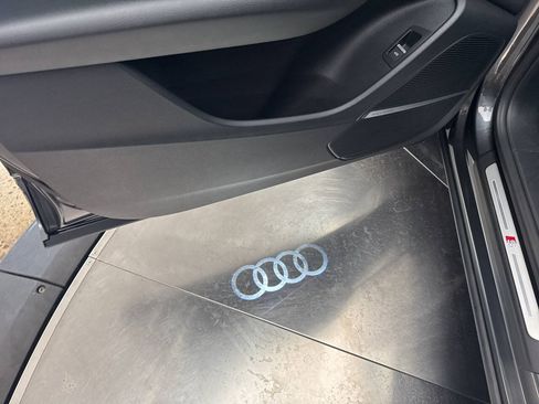 Used 2019 Audi Q8 Premium Plus AWD/4WD image 16