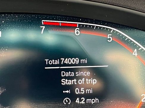 Used 2021 BMW X4 xDrive30i w/ M Sport Package image 13