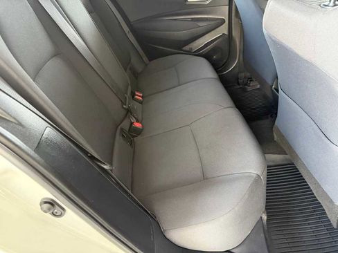 Used 2021 Toyota Corolla LE image 7