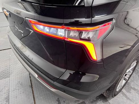 Used 2025 Chevrolet Equinox LT image 14