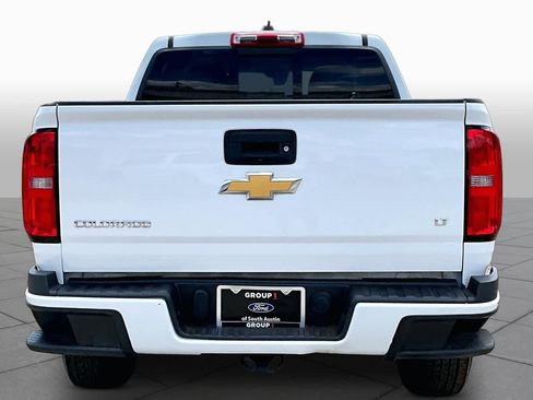 Used 2018 Chevrolet Colorado LT w/ LT Convenience Package RWD image 5
