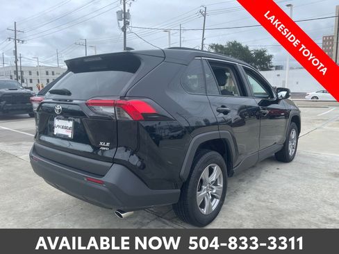 Used 2024 Toyota RAV4 XLE AWD/4WD image 5
