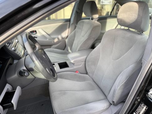 Used 2009 Toyota Camry LE image 8