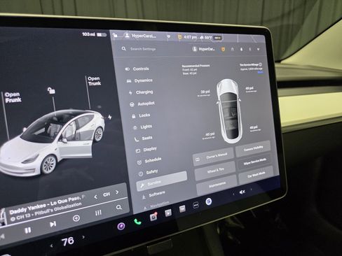 Used 2021 Tesla Model 3 Standard Range Plus image 60